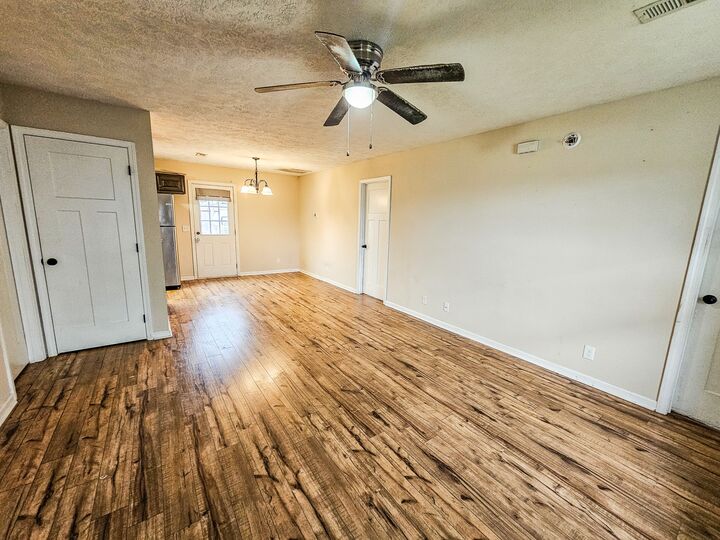 Property Photo: 103 Stonefield Cir TN 37160