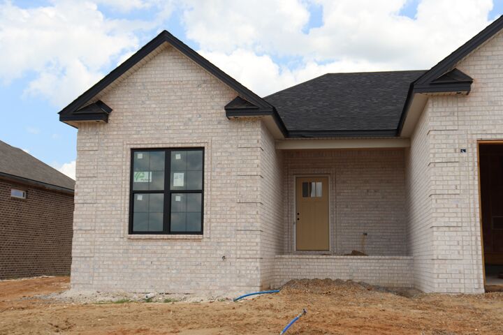 Property Photo: 221 Harvest Moon Dr TN 37043