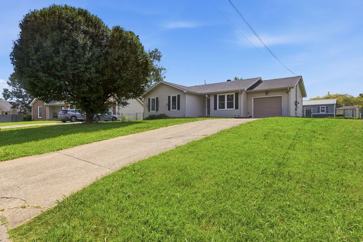 Property Photo:  2660 Keyland Dr  TN 37040 
