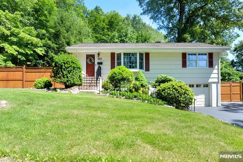Property Photo: 30 Knolls NJ 07403
