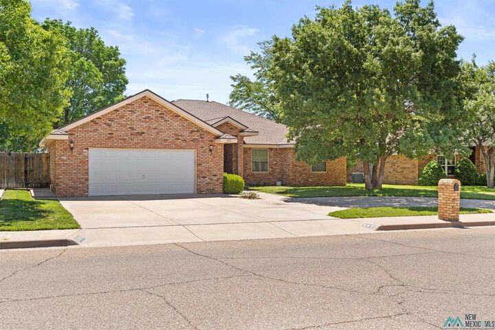 Property Photo:  605 Jeanie Drive  NM 88101 