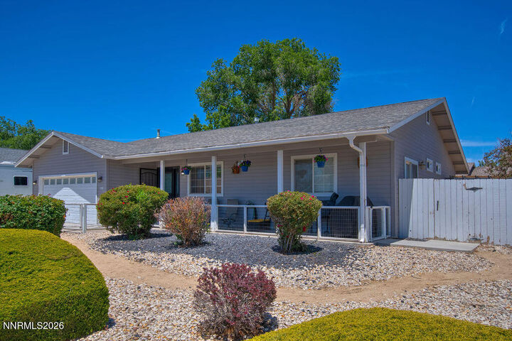 Property Photo: 186 Jennys Lane NV 89408