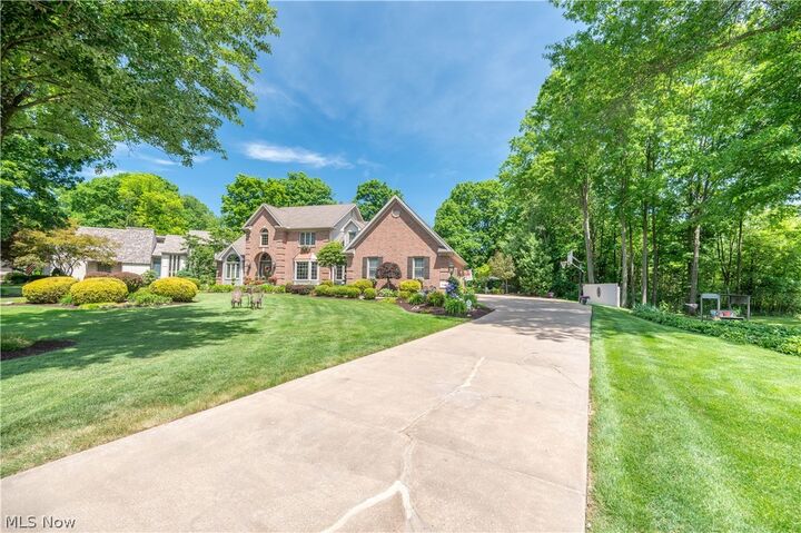 Property Photo: 5581 Kingwood Lane OH 44420