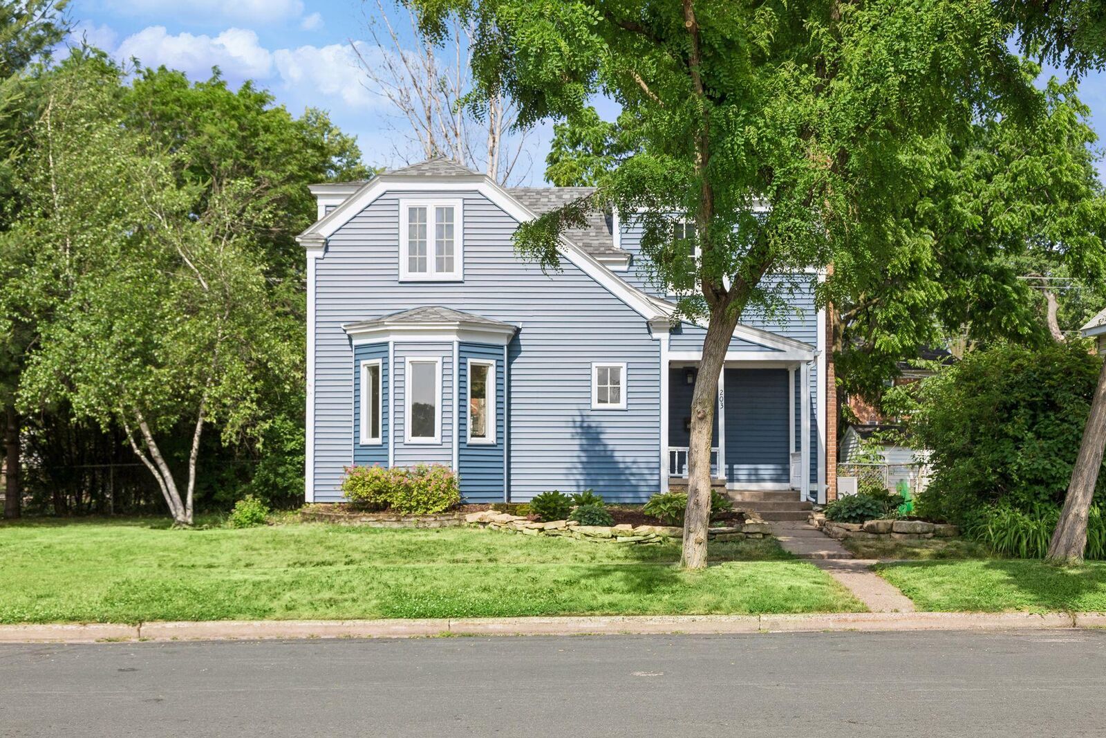 Property Photo:  203 Lewis Street  WI 54022 