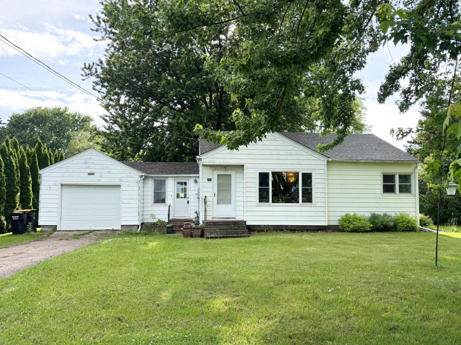 Property Photo:  231 4th Street  MN 56340 