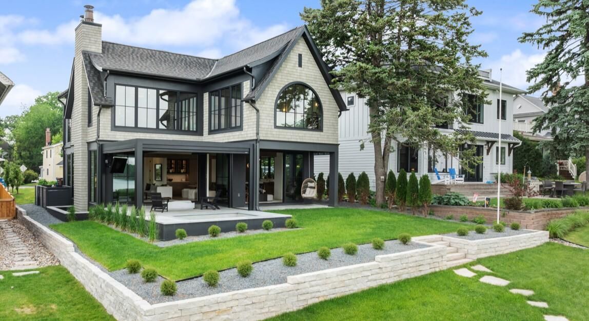 Property Photo:  254 Lake Street  MN 55331 