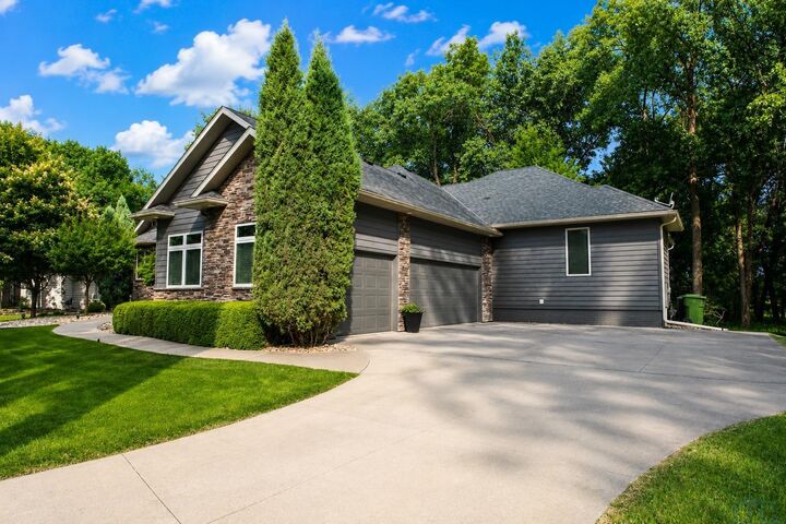 Property Photo:  871 E Sawgrass Trail  SD 57049 