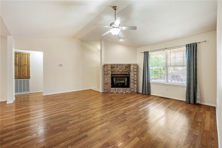 Property Photo: 19 Stevenson Lane AR 72714