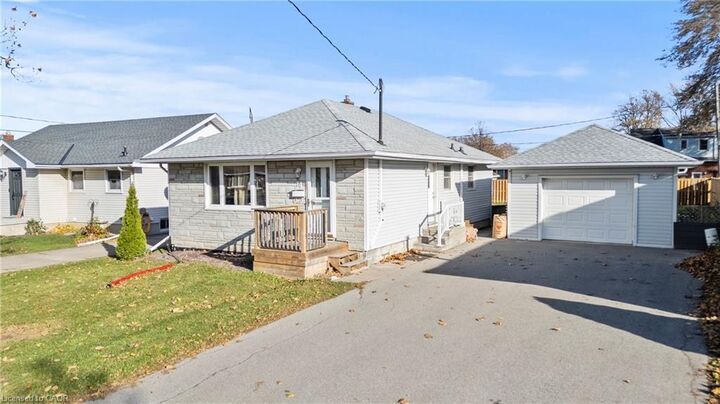 Property Photo: 14 Westmount Avenue Lower ON L2V 2W1