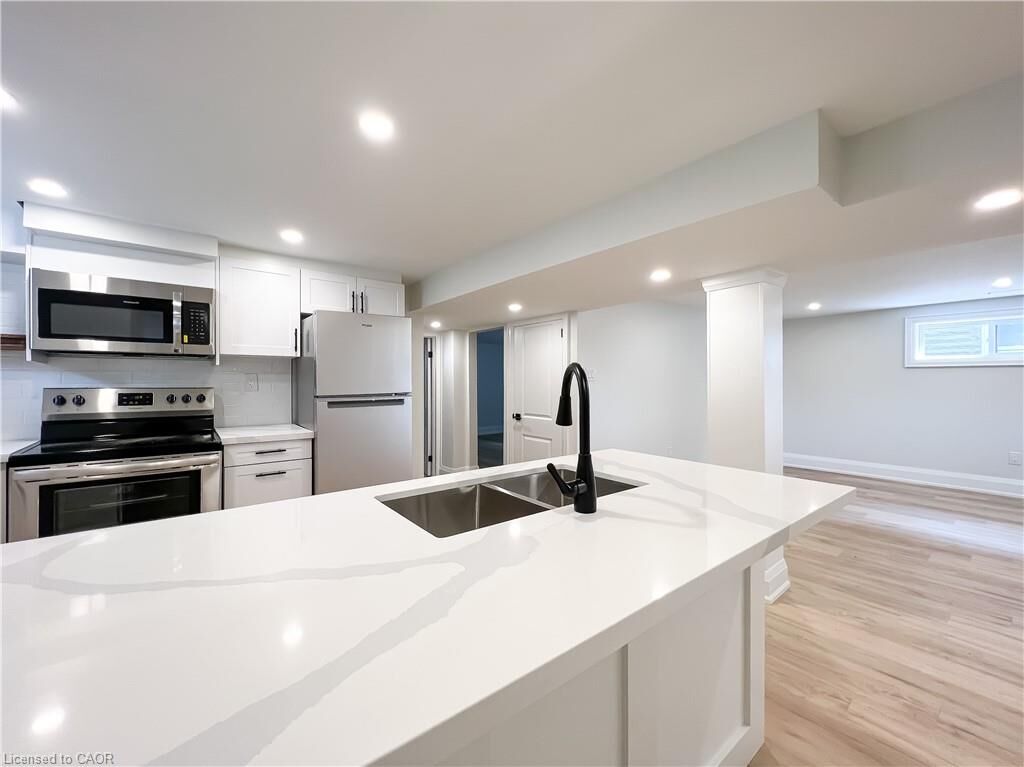 Property Photo: 447 East 13th Street 2 ON L9A 4A5
