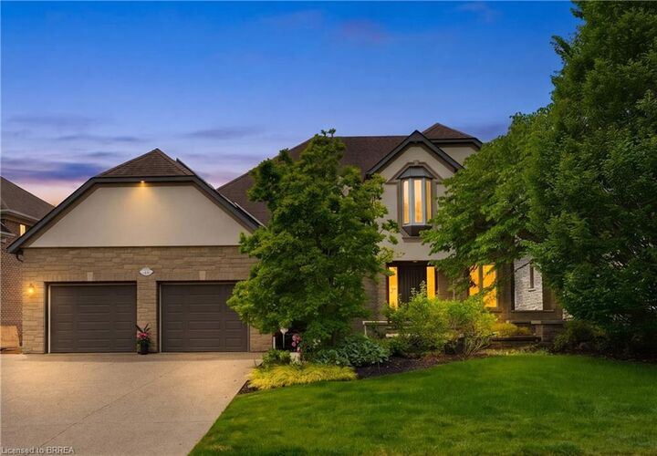 Photo de la propriété:  114 Jerome Park Drive  ON L9H 6H3 