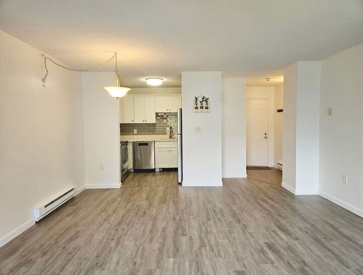 Property Photo: 10 Rutledge 3G MA 01604