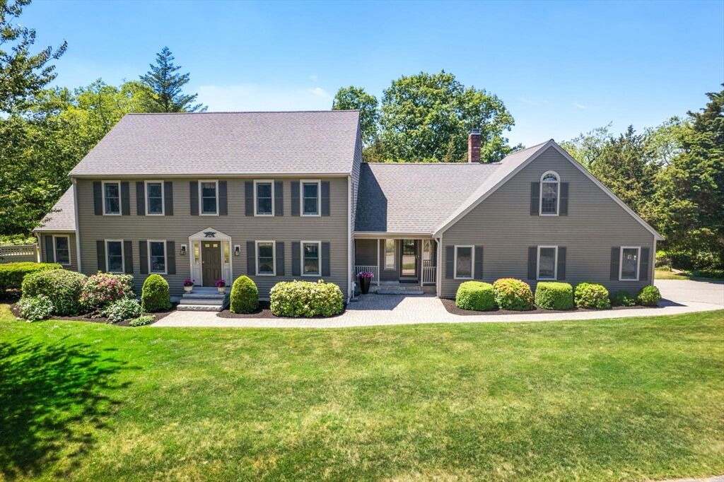 Property Photo: 8 Ringbolt Road MA 02043