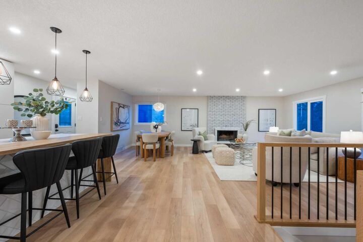 Property Photo:  1575 Lake Bonavista Drive SE  AB T2J 2X8 