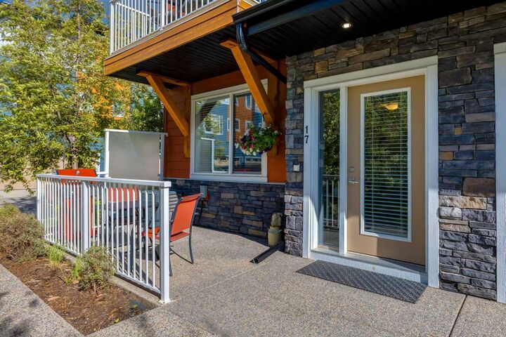 Property Photo: 111 Rainbow Falls Gate 17 AB T1X 0Z4