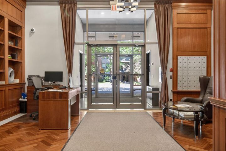 Property Photo: 701 3 Avenue SW 401 AB T2P 5R3