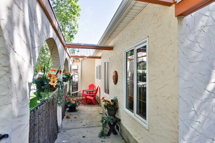 Property Photo: 1021 7 Street N AB T1H 1Y8
