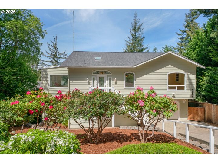 Property Photo:  88378 Collard Lake Rd  OR 97439 