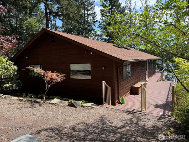 Property Photo: 1390 E Mason Lake Drive W WA 98546