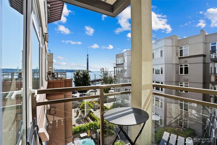 Property Photo: 1950 Alaskan Way 422 WA 98101
