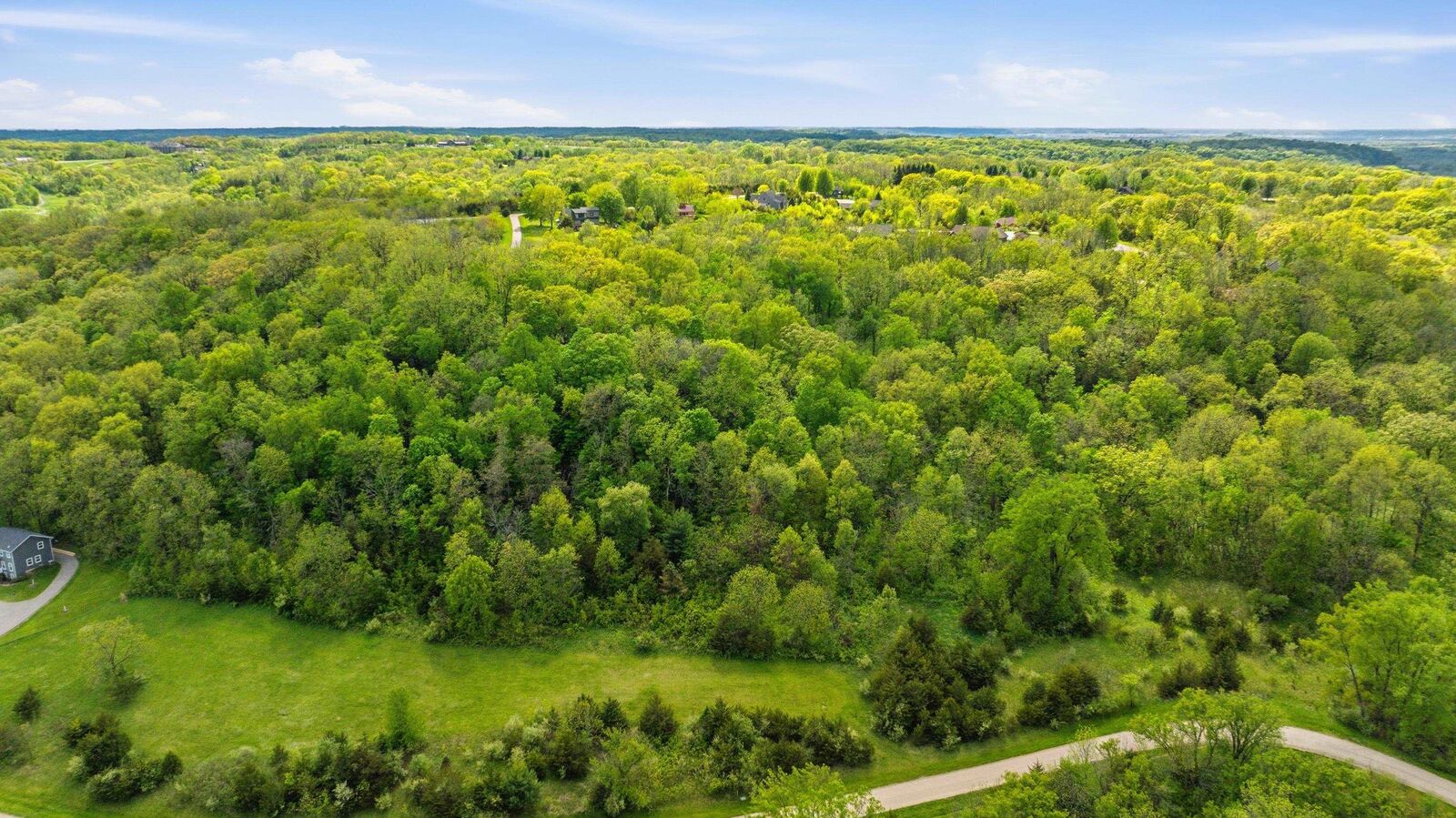 Property Photo: 55 Heatherdowns Lane IL 61036