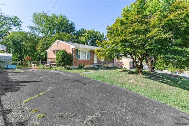 Property Photo:  3742 Norway Ave NW  VA 24017 