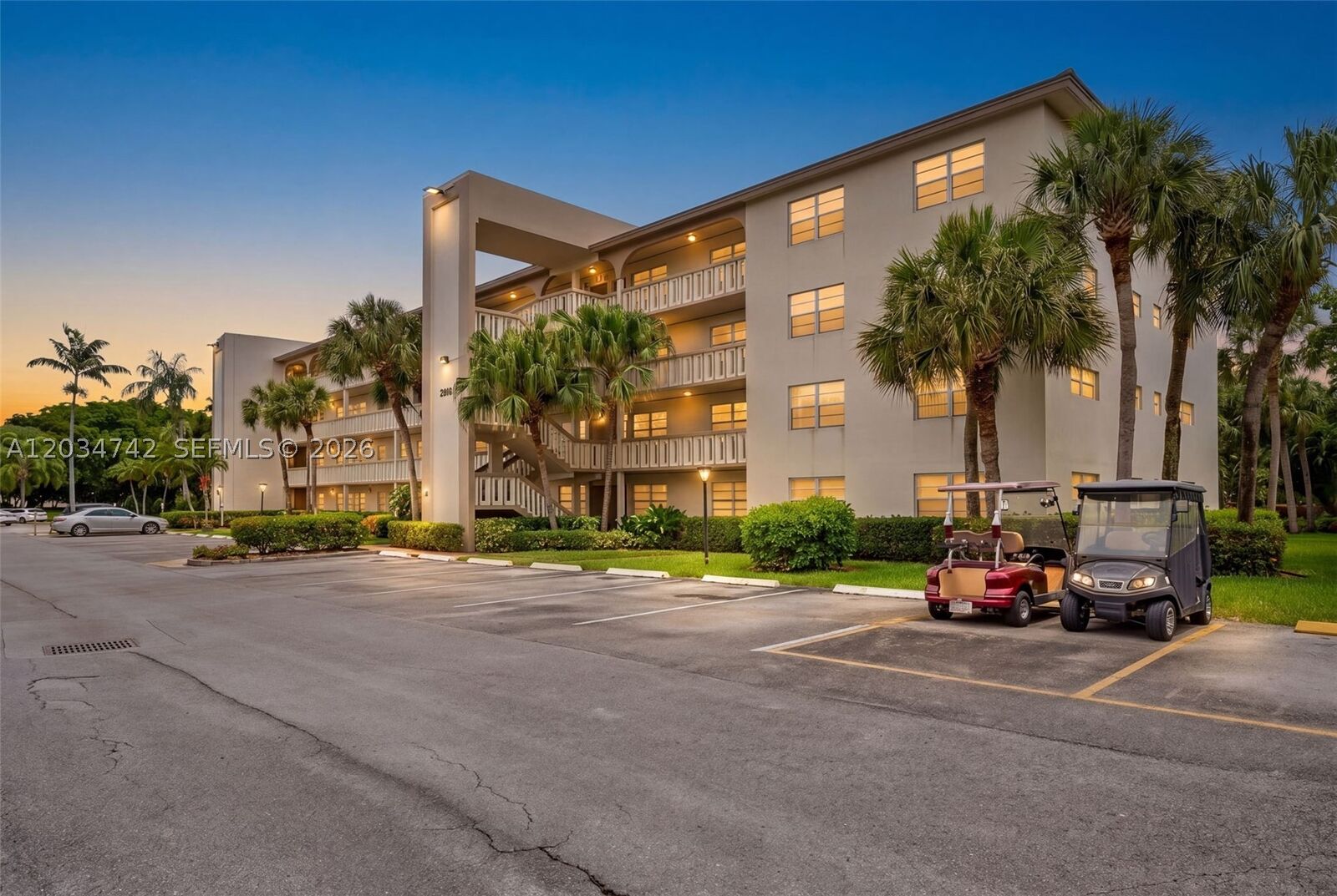 Property Photo: 2401 Antigua Cir E3 FL 33066