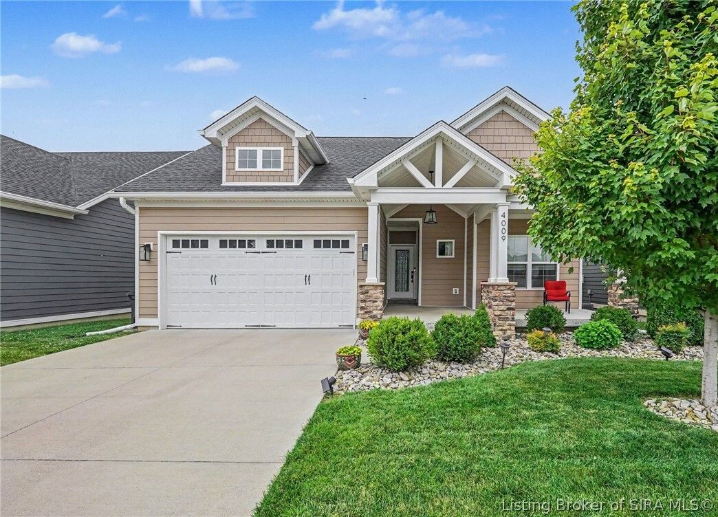 Property Photo: 4009 Williams Crossing Way IN 47130