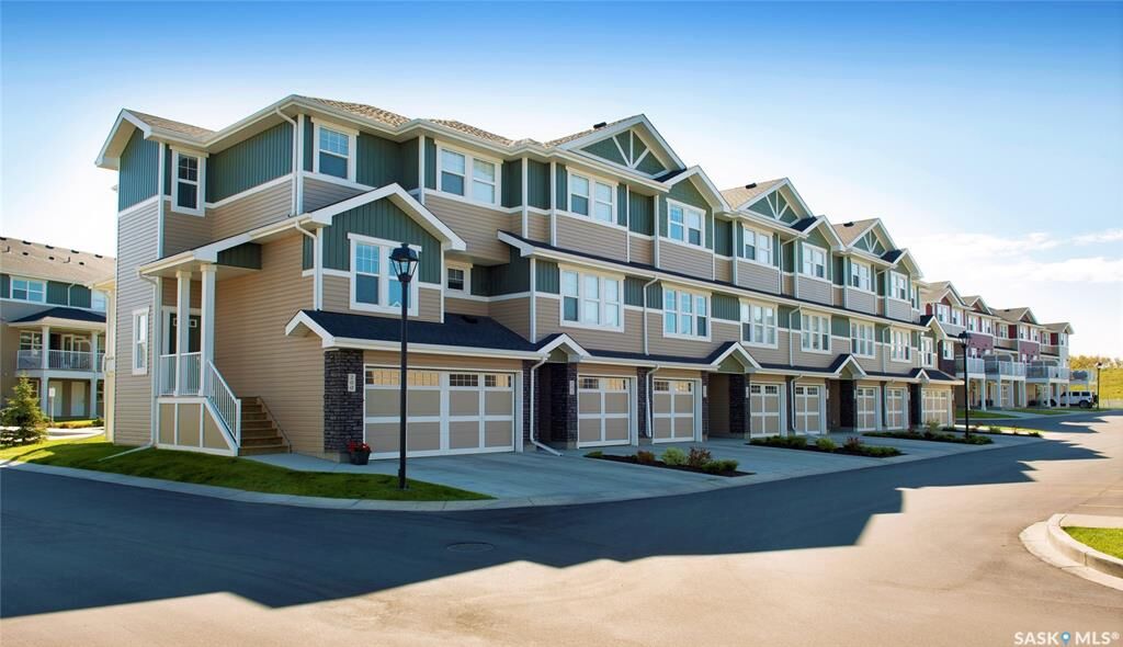 Property Photo: 1220 Pringle Way 213 SK S7T 0V4