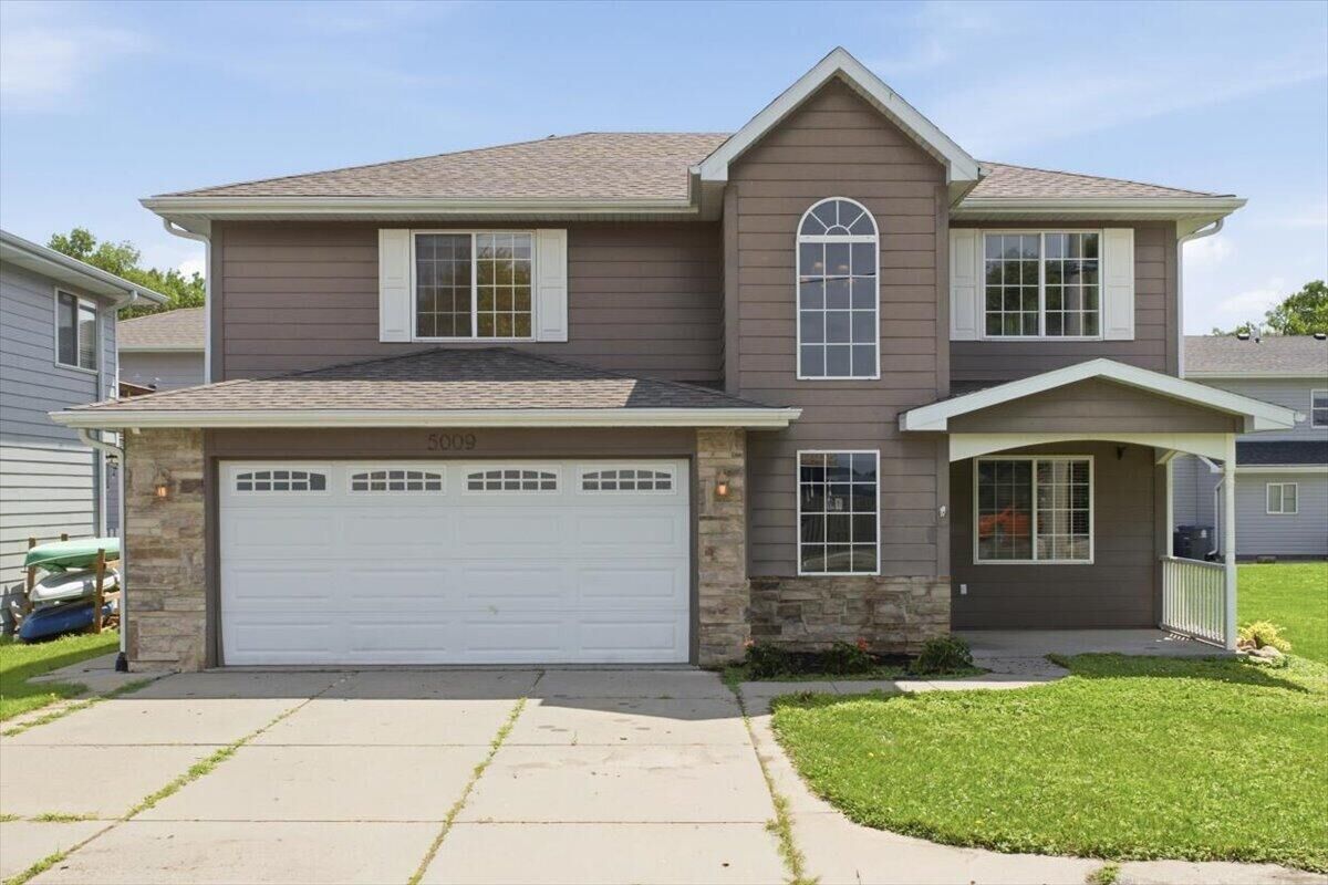 Property Photo: 5009 Navajo Street IA 51501