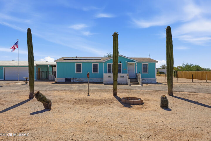 Property Photo: 11303 N Derringer Road AZ 85653