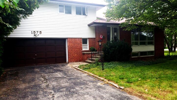 Property Photo: 1373 Hixon Street ON L6L 1R9