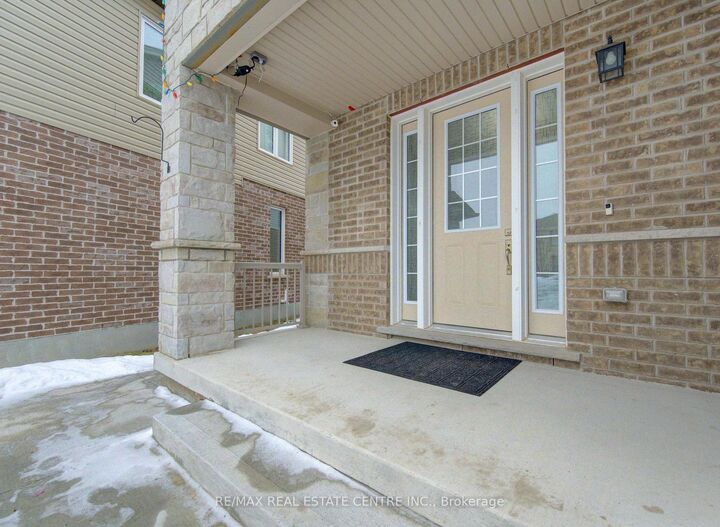 Property Photo: 285 Sedgewood Street ON N2P 0G6