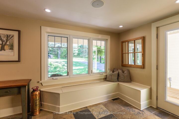 Photo de la propriété: 312 Swallowdale Road ON P1H 0A5