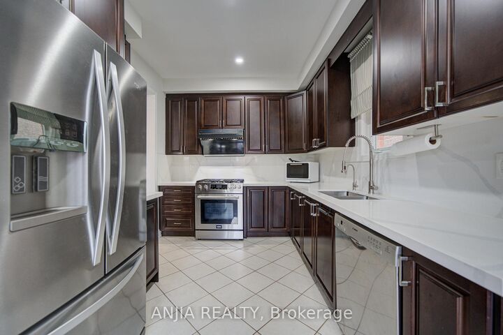 Property Photo: 101 Gar Lehman Avenue ON L4A 0W9