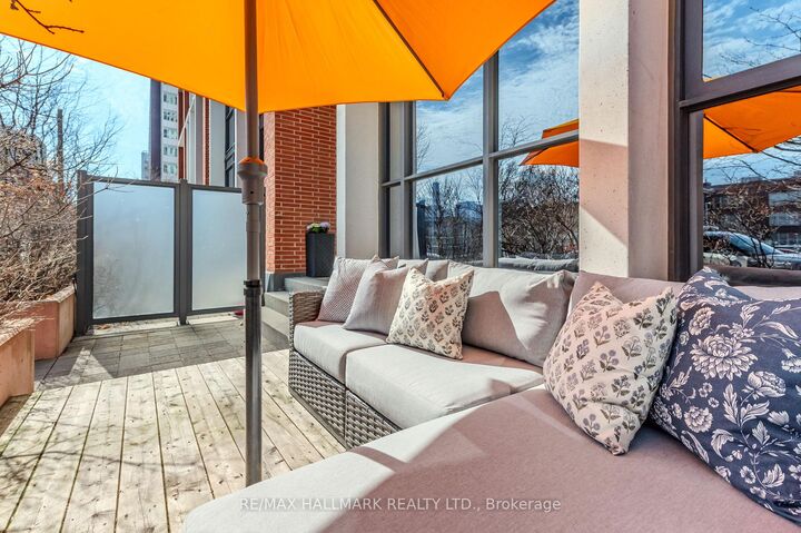 126 St David Street — photo 1