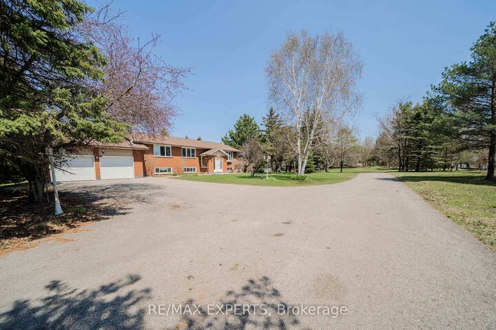 Property Photo: 6068 Bloomington Road ON L4A 2W8