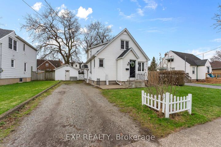 Property Photo:  6 Cedardale Avenue  ON L2P 1A9 
