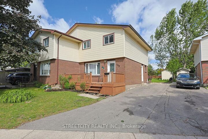 Property Photo: 208 Admiral Drive ON N5V 1H8
