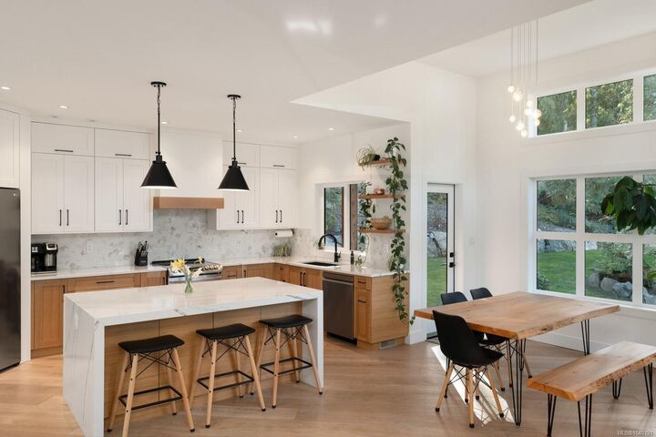 Property Photo: 1535 Eagle Way BC V8L 5S3