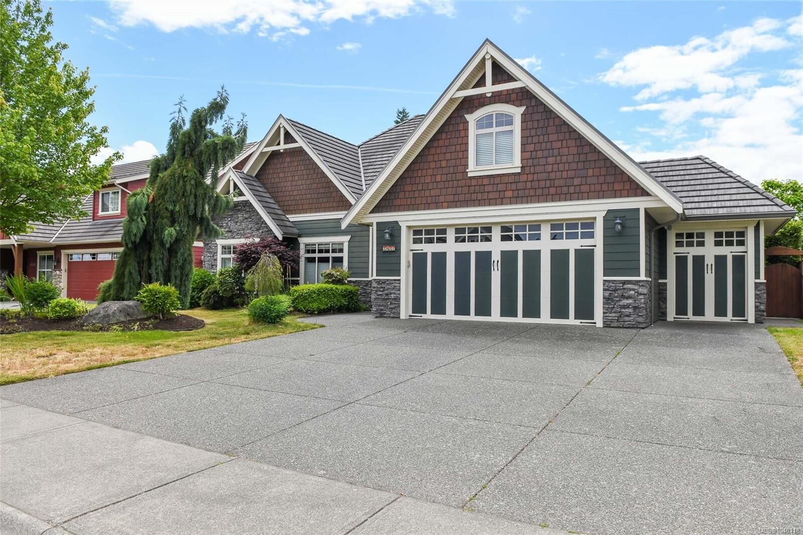 Property Photo: 1477 Crown Isle Dr BC V9N 3Z5