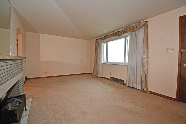 Property Photo: 564 Marylea Ave PA 15227