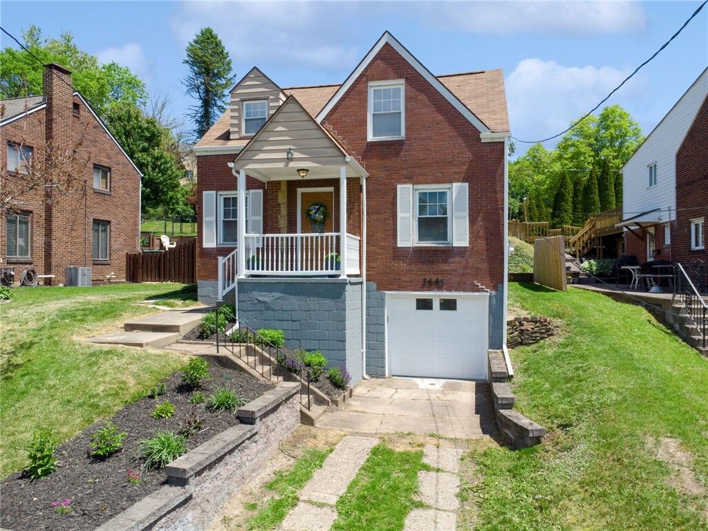 Property Photo:  3645 W Run Rd  PA 15120 