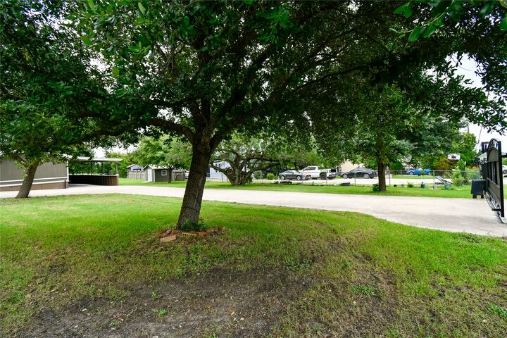 Property Photo:  22 Niederwald Drive  TX 78640 