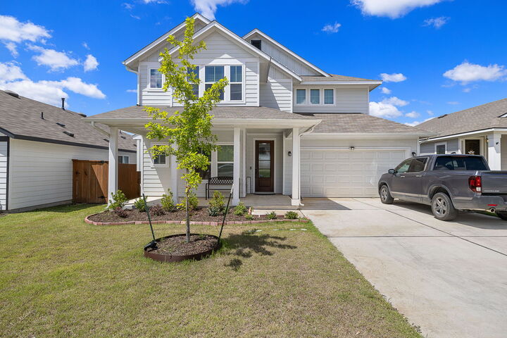 Property Photo: 109 Broken Oak Drive TX 78642