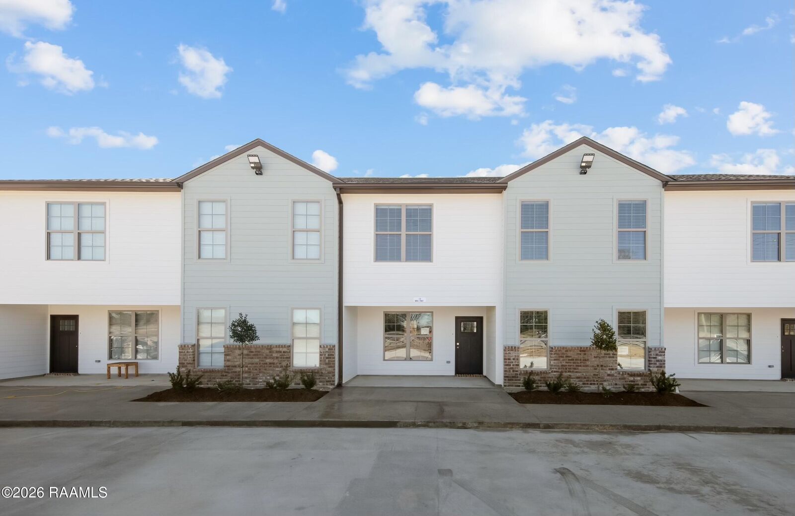 Property Photo: 139 Iberia Street G LA 70592