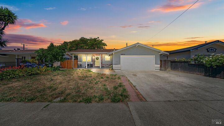 Property Photo:  1900 New Jersey Street  CA 94533 
