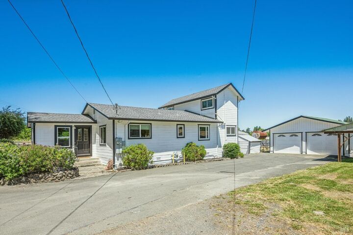 Property Photo:  5370 Daywalt Lane  CA 95472 