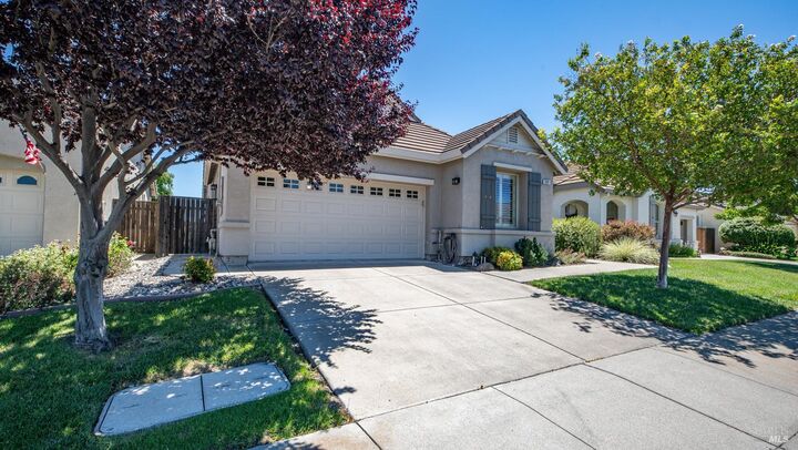 Property Photo: 3001 Red Maple Court CA 95687
