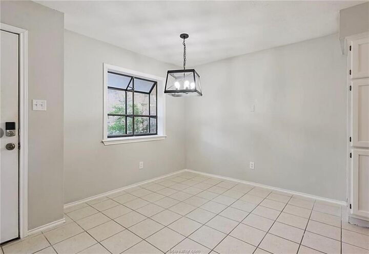 Property Photo:  2400 Longmire Drive 301  TX 77845 